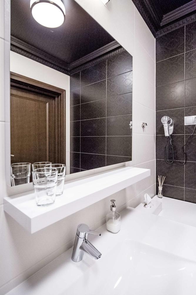 Palazzo Rosso Old Town Hotel