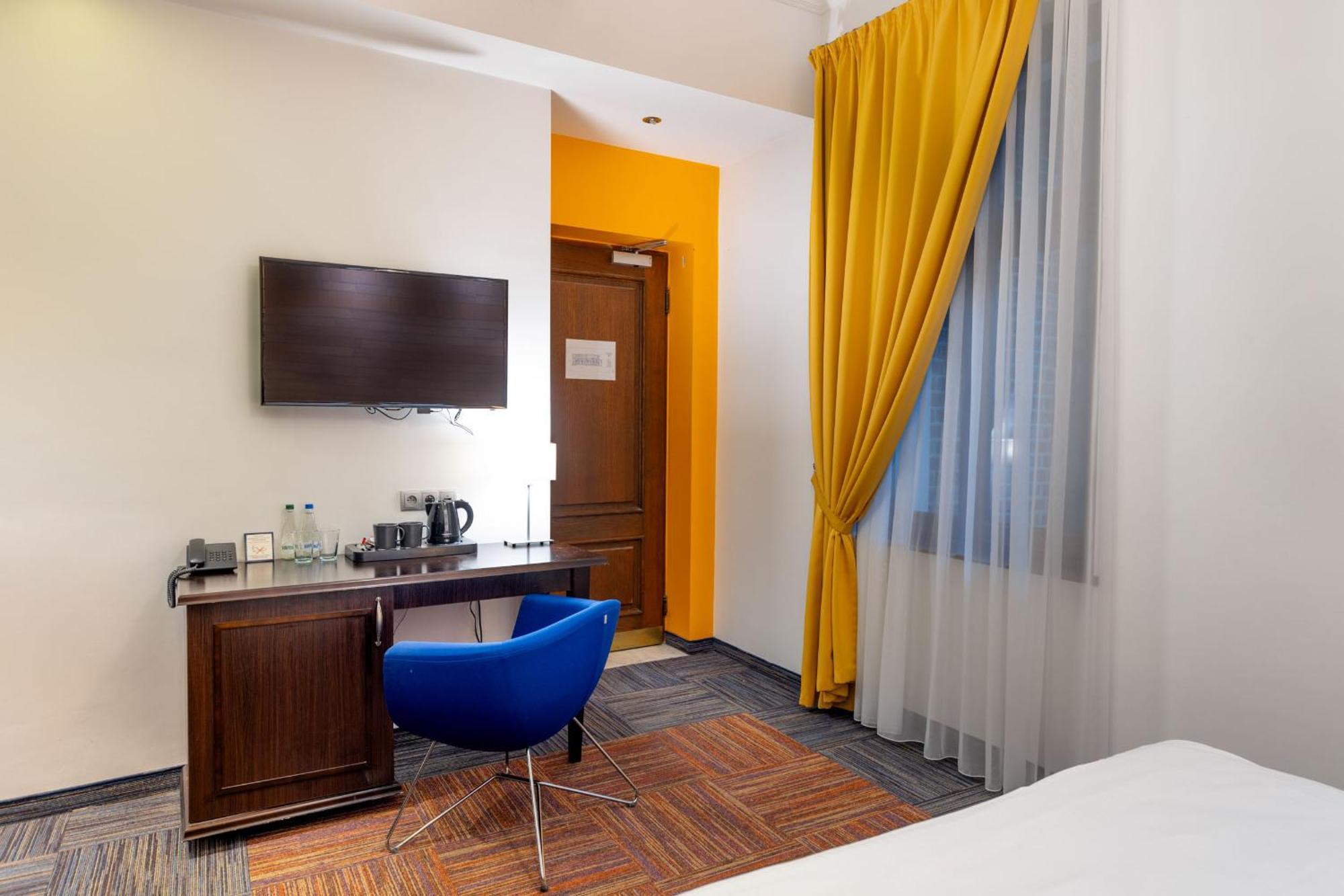 Hotel Palazzo Rosso Old Town